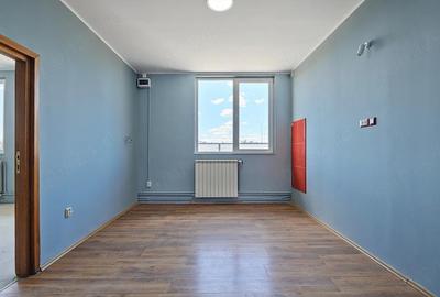 Spațiu comercial, de 157 mp, în Titan - 3