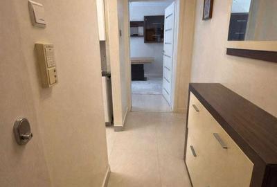 Apartament cu 3 camere semidecomandat, mobilat în Capitale - 7
