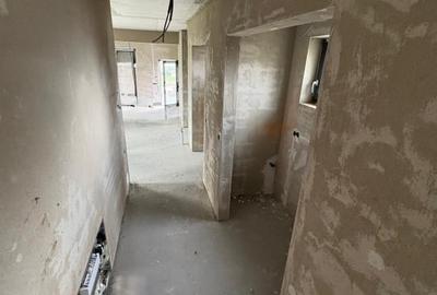 Casă individuală cu 4 camere cu Canalizare în Unirea - 12