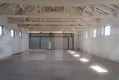 Spațiu comercial, de 370 mp, în Central - 14