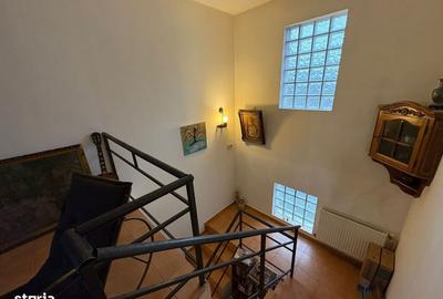 Casă cu 4 camere cu Canalizare în Central