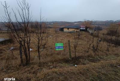 Teren de 833 mp, în Miroslava