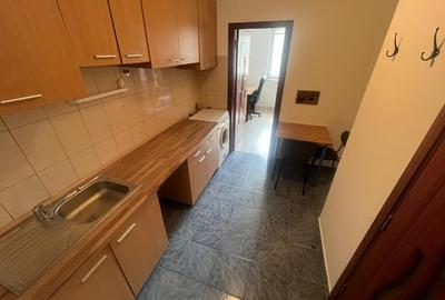 Garsonieră semidecomandată în Bucureștii Noi
