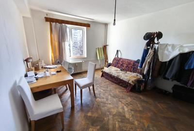 Apartament cu 2 camere decomandat în Sud - 3