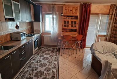 Apartament cu 3 camere de vanzare in zona Stefan cel Mare Apartament cu 3 camere de vanzare in zona Stefan cel Mare - 3