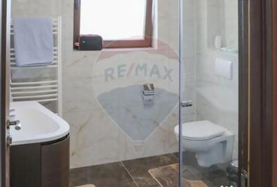 Casă cu 4 camere cu Teren 250 Mp în Calea Clujului - 1