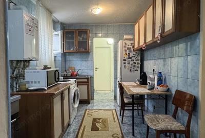 Apartament cu 3 camere semidecomandat în Central - 13