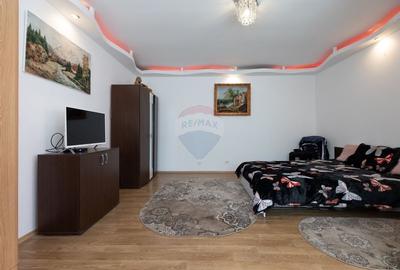 Casa / Vila cu 6 camere de vanzare - 9