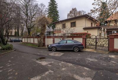 Casă cu 8 camere cu Teren 524 Mp în Kiseleff - 50