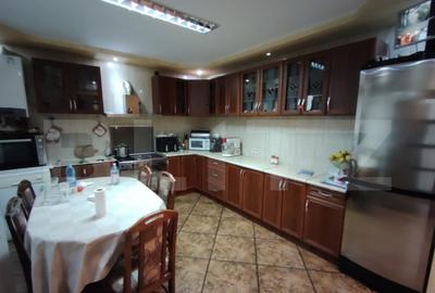 Vila Craiova P+1+M, 317 mp utili ?i curte de 980 mp - 7