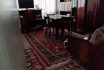 Apartament cu 3 camere semidecomandat în Lupeni - 9