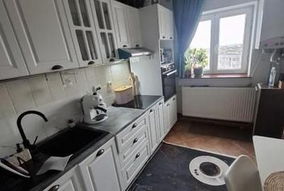 Apartament cu 3 camere decomandat, mobilat în Crângași - 2