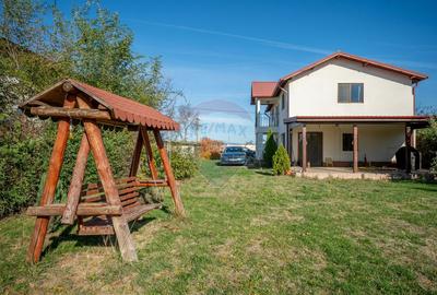 Casă / Vila de Vanzare - 20