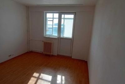 Apartament cu 2 camere decomandat în Brâncoveanu