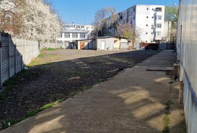 Spațiu comercial, de 5,400 mp, în Central - 4