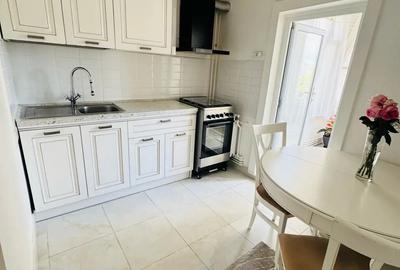 Vand apartament 2 camere Piata Centrala - 3