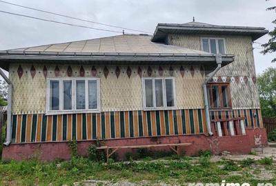Casa batraneasca 95 mp, teren 1900mp, Stroiesti - 4