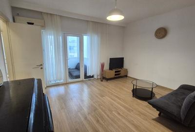 Apartament cu 2 camere semidecomandat, mobilat în Romană