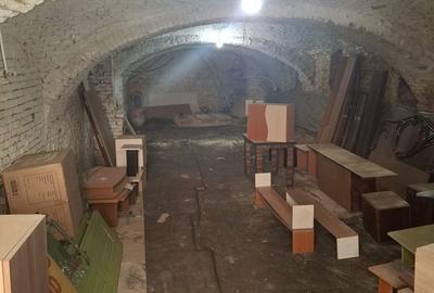 Casă cu 4 camere în Central - 6