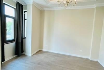 Unirii / Vila Exclusivistă pentru Birouri - Notariat / Parcare 3 Locuri - 10