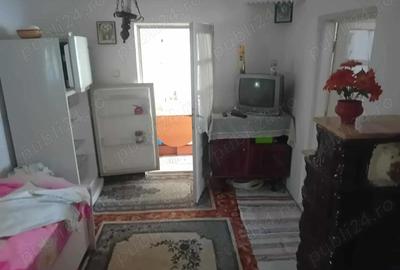 Casă cu 6 camere cu Teren 1000 Mp în Central - 4