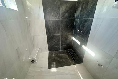 Casă cu 4 camere cu Canalizare în Central - 5