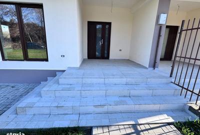 Casă cu 4 camere cu Teren 500 Mp în Bujoreni - 2