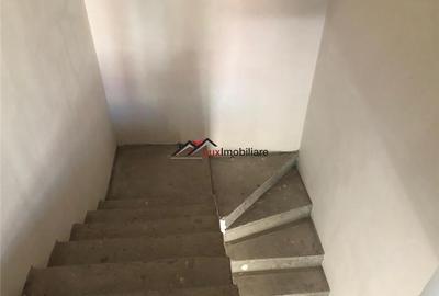 Duplex 4 camere, 120 mp utili,teren liber intre 50 si 150 mp. Zona foarte buna d Duplex 4 camere, 120 mp utili,teren liber intre 50 si 150 mp. Zona foarte buna d - 17