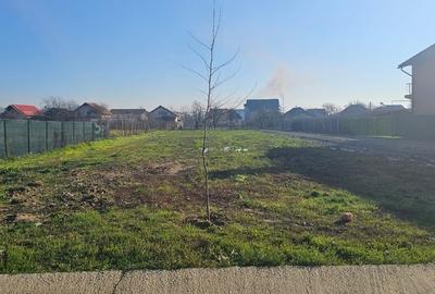 Teren Construcții intravilan de 448 mp, în Vest - 3