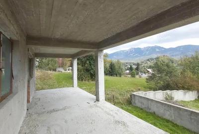 Vanzare vila mare si noua la munte in Cheia judetul Prahova langa padure - 6