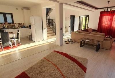 Casă cu 4 camere în Valea Adâncă - 1