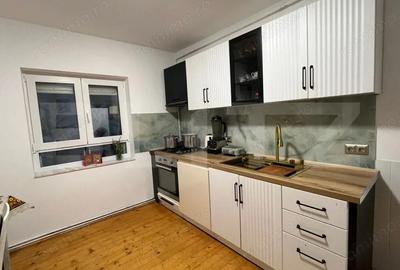 Casă cu 5 camere cu Teren 300 Mp în Central - 20