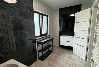 Casă cu 3 camere cu Teren 300 Mp în Holboca - 2