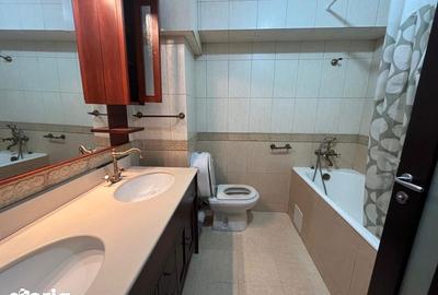 Apartament cu 3 camere în Central - 1