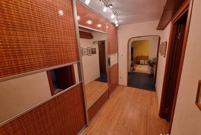 Apartament cu 3 camere decomandat, mobilat în Tomis Nord - 10