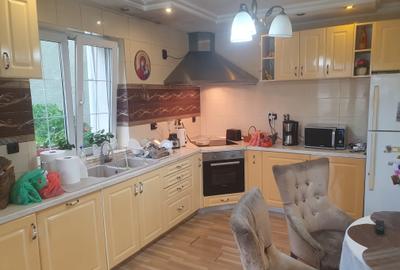 OFERTA EXCEPTIONALA - CASA  DE VANZARE -ZONA EXCLUSIVISTA - 13