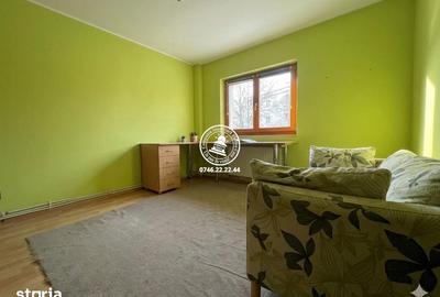 Apartament cu 3 camere decomandat în Nicolina - 12