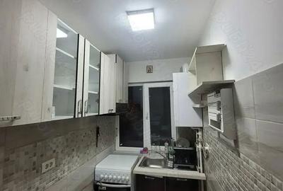 Apartament cu 3 camere semidecomandat în Central - 5