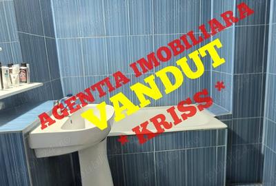 Apartament cu 3 camere decomandat în Prundu - 8