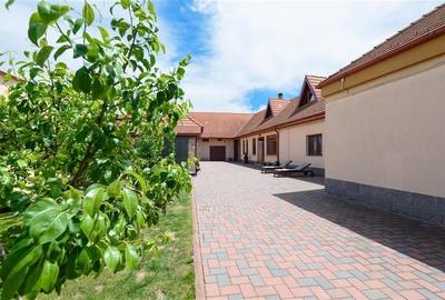 Resedinta cu:foisor,2 garaje, crama tip restaurant+garsoniera lux ... - 1