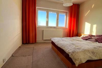 Apartament cu 3 camere decomandat în Central - 1