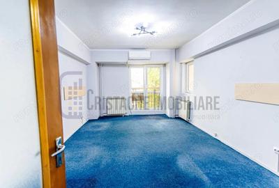 Apartament cu 4 camere, nemobilat, in Bd. Natiunile Unite, la 10 min de metrou - 1