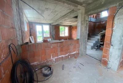 Saftica DN1 4Cam 3Bai Casa 2023 Curte 366mp Libera Pozitie Buna - 8