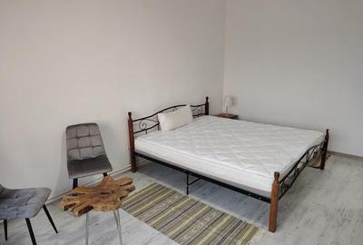 Apartament cu 2 camere decomandat în Central - 2