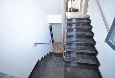 Casă individuală cu 5 camere cu Canalizare în Valea Lupului - 8