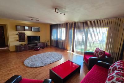 Apartament cu 3 camere semidecomandat, mobilat în Gară - 1