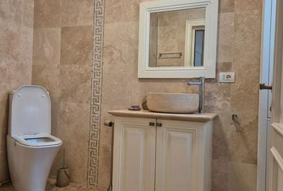 Casă cu 8 camere cu Teren 1100 Mp în Central - 13