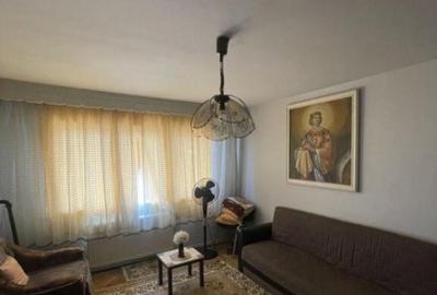 Apartament de vanzare, cu 2 camere, semidecomandat, 39mp, zo - 2