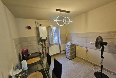 Apartament cu 2 camere semidecomandat în Micro I - 15