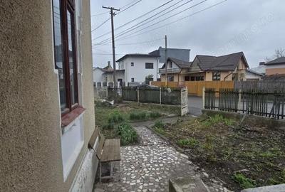 Casă cu 6 camere cu Teren 461 Mp în Central